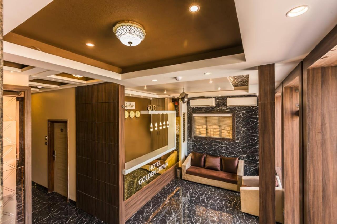 Hotel Golden Crown Мумбай Екстериор снимка